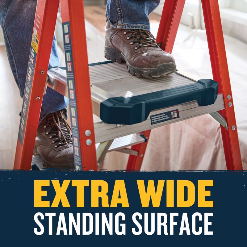Werner 4 ft. H Fiberglass Platform Ladder Type IA 300 lb. capacity