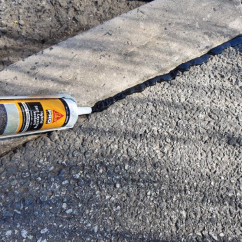 Sika Black Polyurethane Self-Leveling Sealant 9 oz