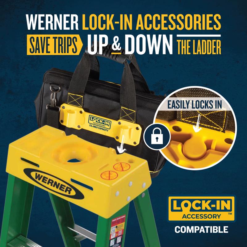 Werner 4 ft. H Fiberglass Step Ladder Type II 225 lb. capacity