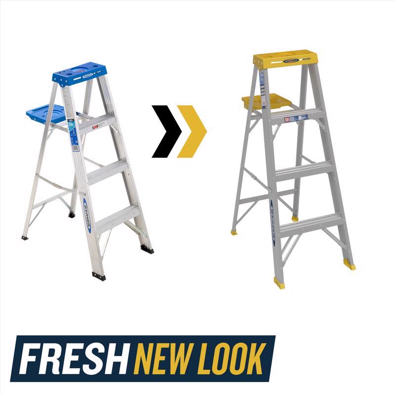 Werner 4 ft. H Aluminum Step Ladder Type I 250 lb. capacity