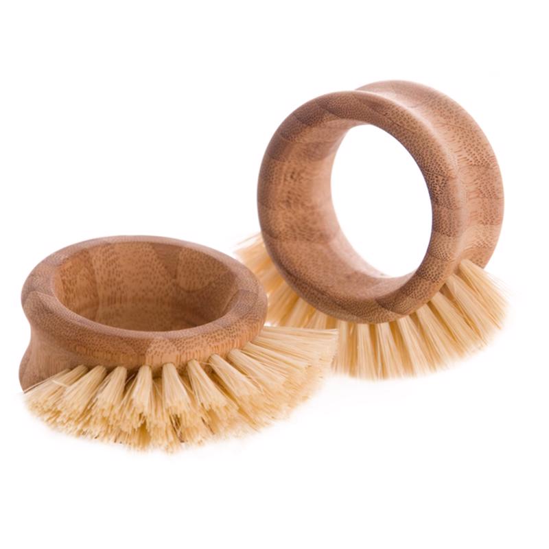 Full Circle The Ring 3.74 in. W Medium Bristle 3.54 in. Bamboo Handle Vegetable Brush