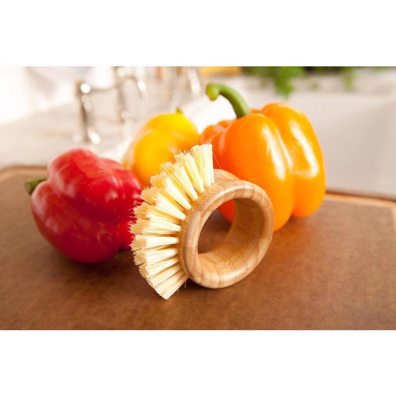 Full Circle The Ring 3.74 in. W Medium Bristle 3.54 in. Bamboo Handle Vegetable Brush