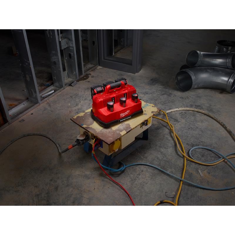 Milwaukee M18/M12 18/12 V 6-Port Rapid Charging Station 1 pc