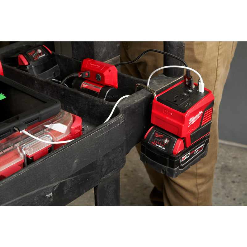 Milwaukee M18 TOP-OFF Lithium-Ion 175W Power Supply 1 pc