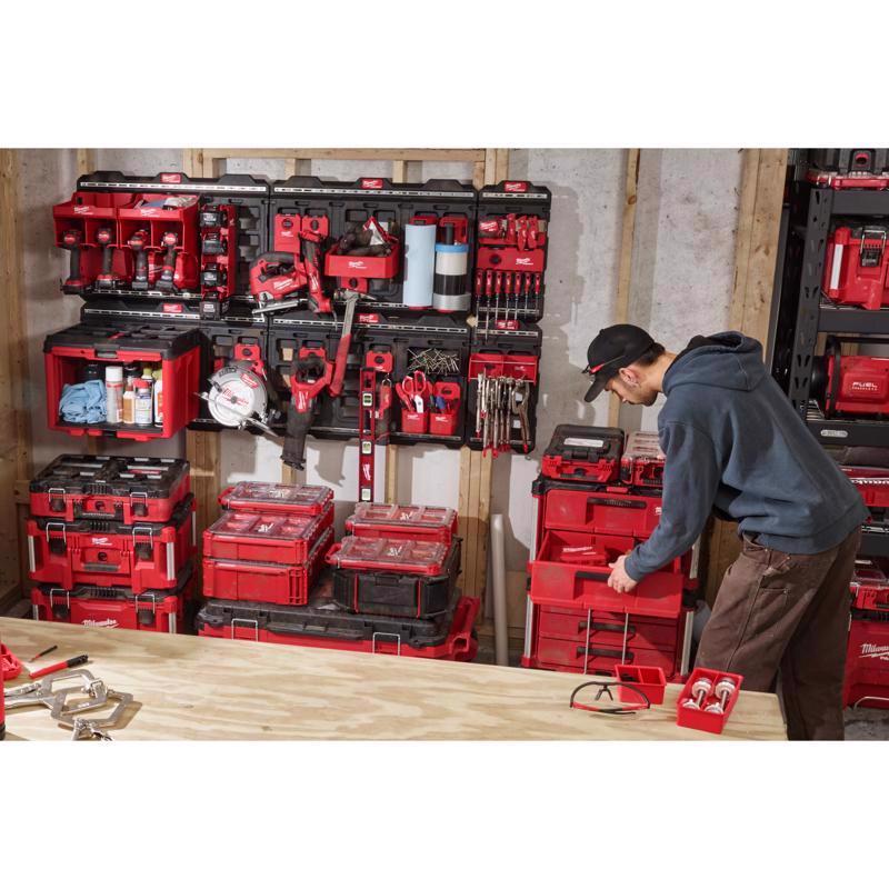 Milwaukee PACKOUT 30.75 in. W X 20 in. H Large Wall Mounted Plate Polypropylene 18 compartments Blac