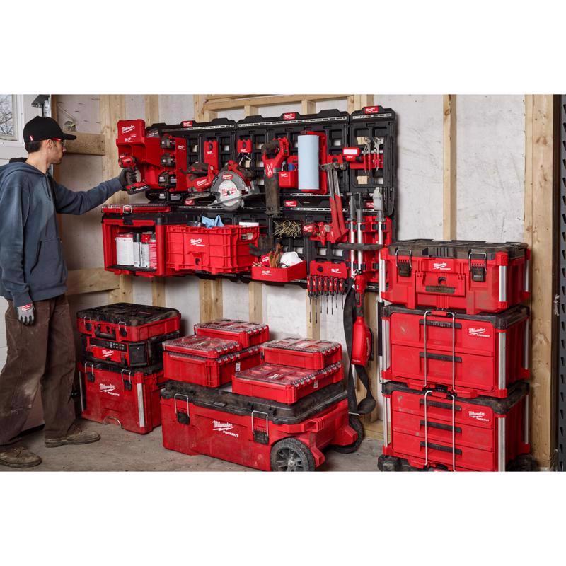 Milwaukee PACKOUT 30.75 in. W X 20 in. H Large Wall Mounted Plate Polypropylene 18 compartments Blac