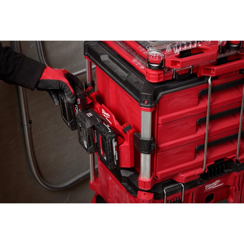 Milwaukee PACKOUT Battery Rack Black/Red
