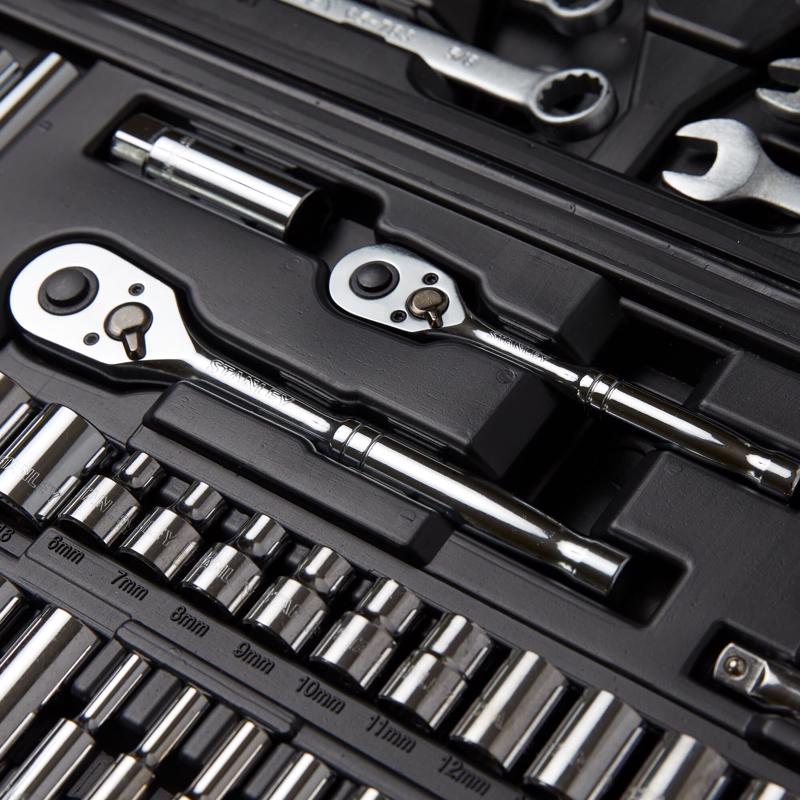 Stanley 1/4 and 3/8 in. drive Metric/SAE Mechanic's Tool Set 145 pc