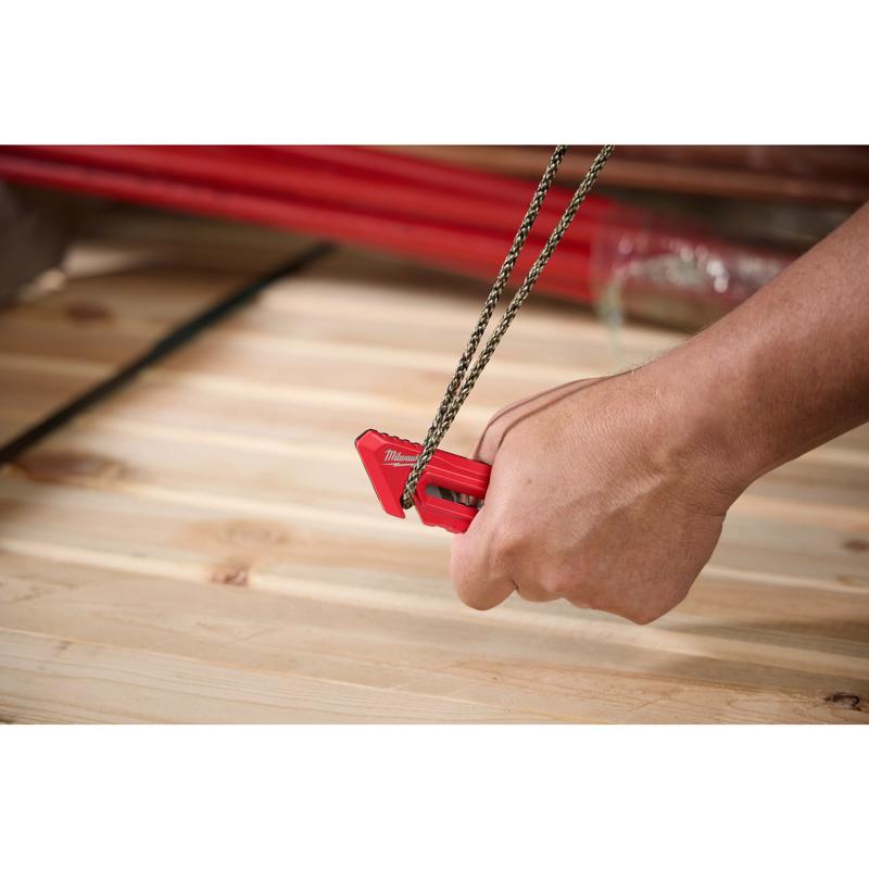 Milwaukee 4.33 in. Sliding Compact Utility Knife Red 1 pc