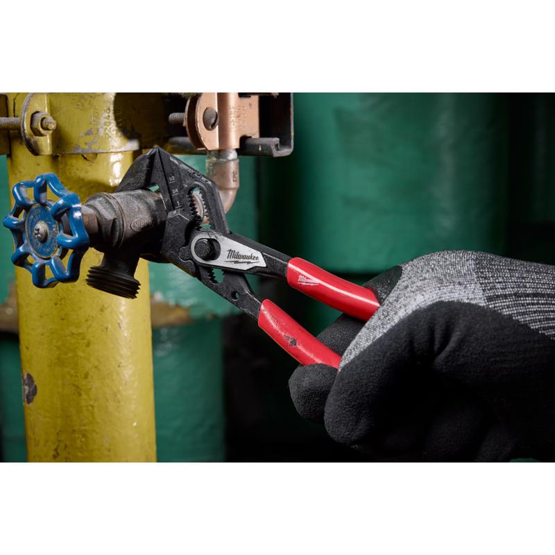 Milwaukee 7 in. Steel Pliers Wrench