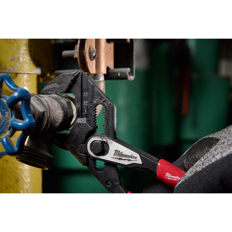 Milwaukee 7 in. Steel Pliers Wrench