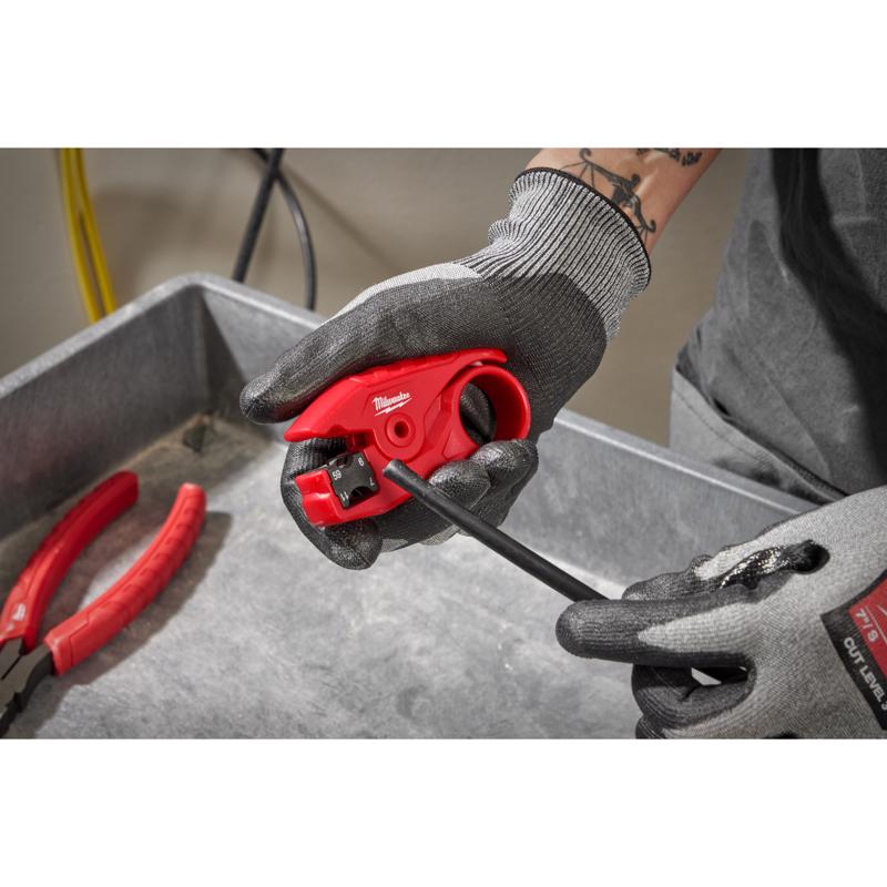 Milwaukee 3.74 in. L Coax Cable Stripper