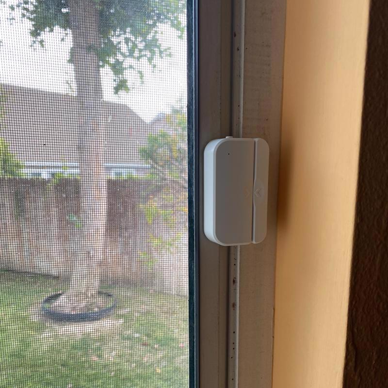 Feit Smart Home Battery Powered Indoor White Smart-Enabled Door and Window Sensor