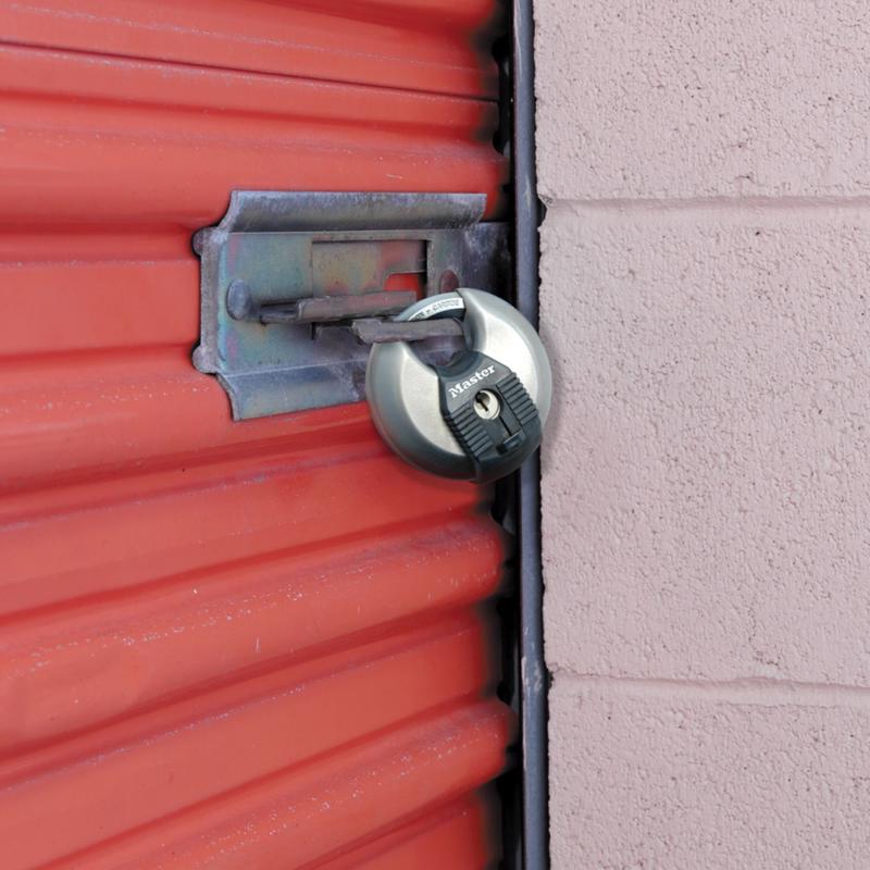 Master Lock 3-1/8 in. W Stainless Steel 4-Pin Cylinder Disk Padlock