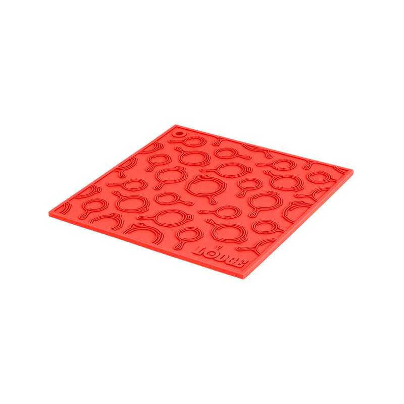 TRIVET W/SKILLET PTRN RD