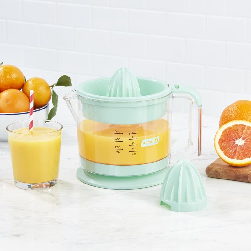 Dash Blue Plastic 25 oz Citrus Juicer