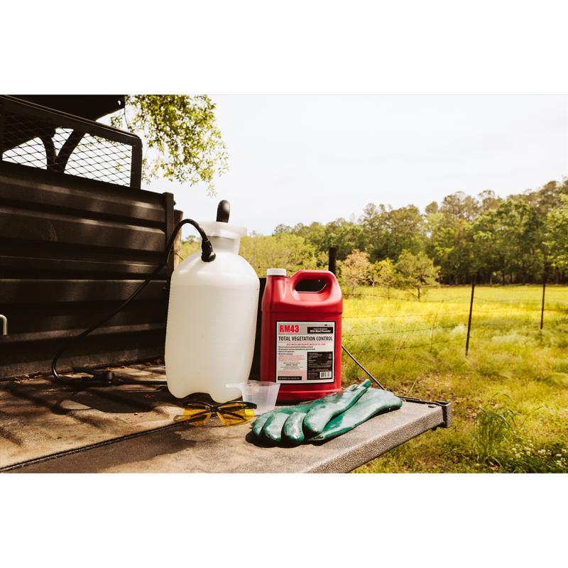 RM43 Weed and Grass Killer + Preventer Concentrate 32 oz