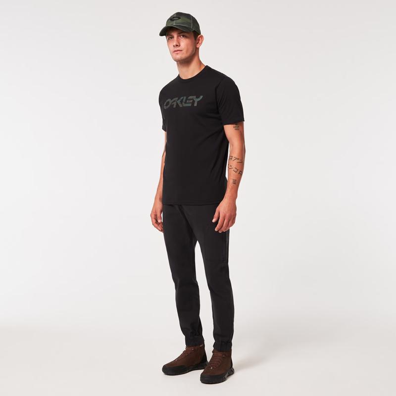 Oakley L Short Sleeve Men's Crew Neck Black and Camo Mark II Tee 2.0 Tee Shirt