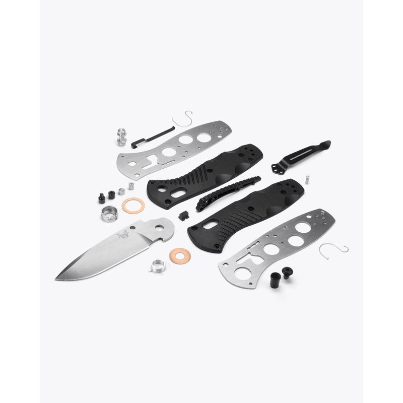 Benchmade Black 154CM Stainless Steel > 6 in. Folding Knife