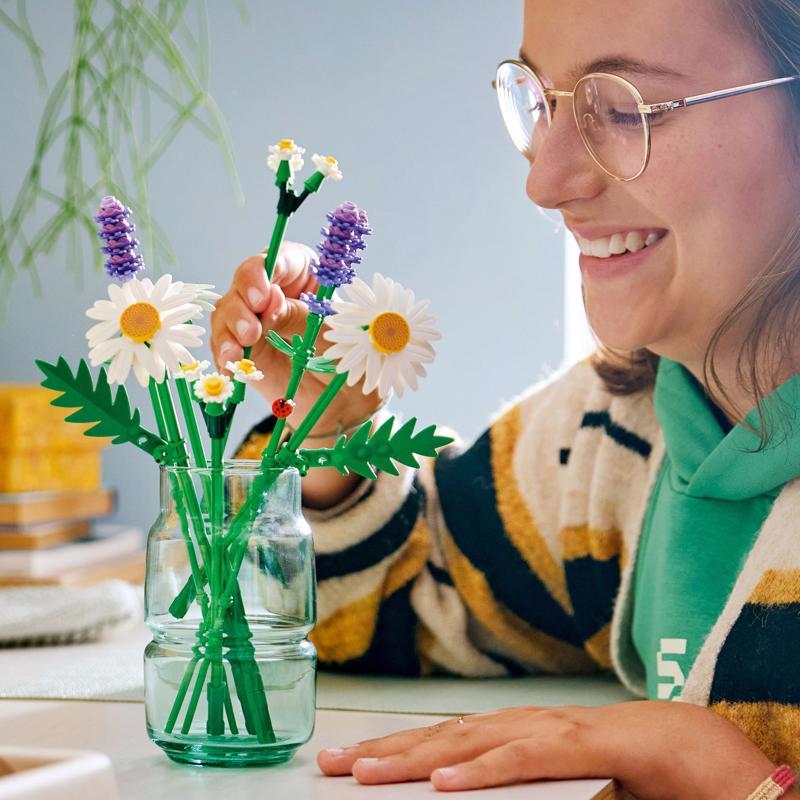 LEGO Botanicals Daisies Building Set Multi 133 pc