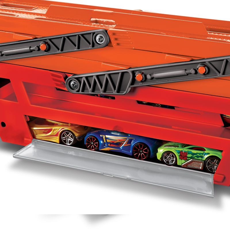 Hot Wheels Mega Hauler Playset