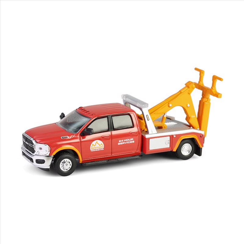 Greenlight Collectibles Dually Drivers Series Toy Tow Truck Multicolored 1 pc