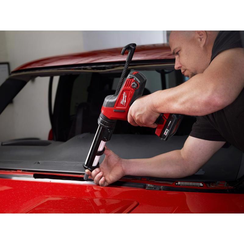 Milwaukee M18 Industrial Silicone Emulsion Caulking Gun