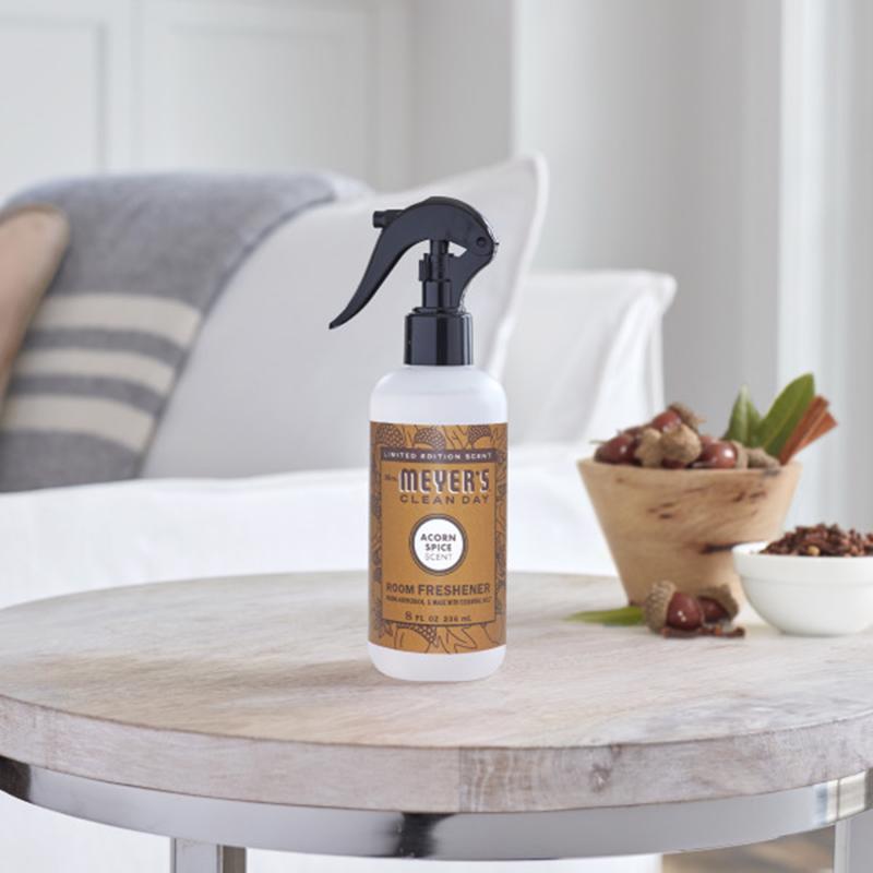 Mrs. Meyer's Clean Day Acorn Spice Scent Air Freshener 8 oz Liquid 1 pk
