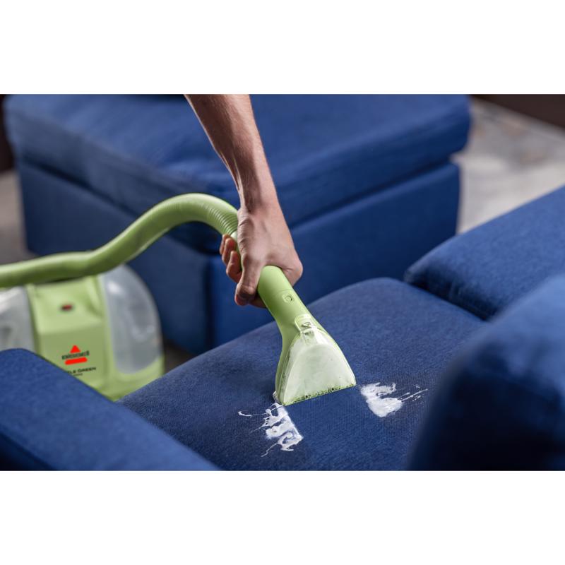 Little Green Bissell Bagless Spot Lifter Carpet Cleaner 3 amps Standard Green