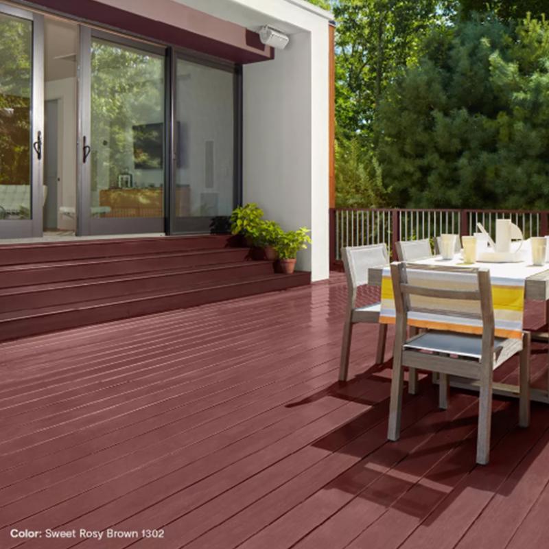 Benjamin Moore Woodluxe Translucent Bleached Gray Penetrating Waterborne Deck and Siding Stain 1 gal