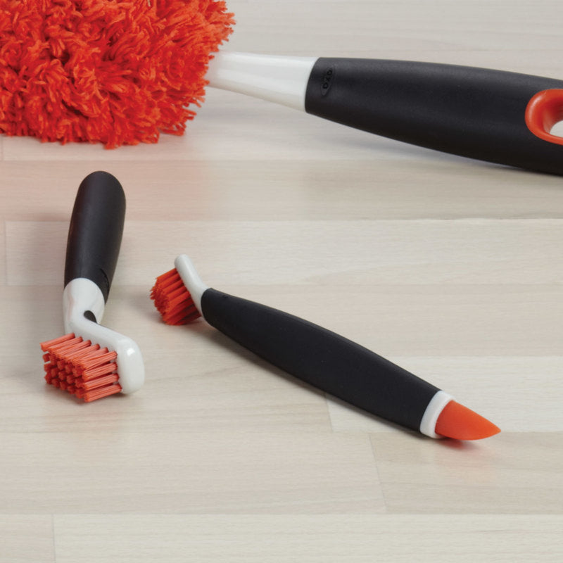 OXO Good Grips Medium Bristle Plastic/Rubber Handle Deep Clean Brush Set