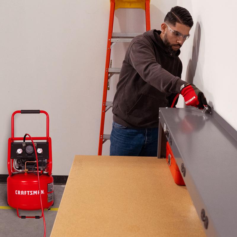 Craftsman 6 gal Pancake Portable Air Compressor 150 psi 0.8 HP