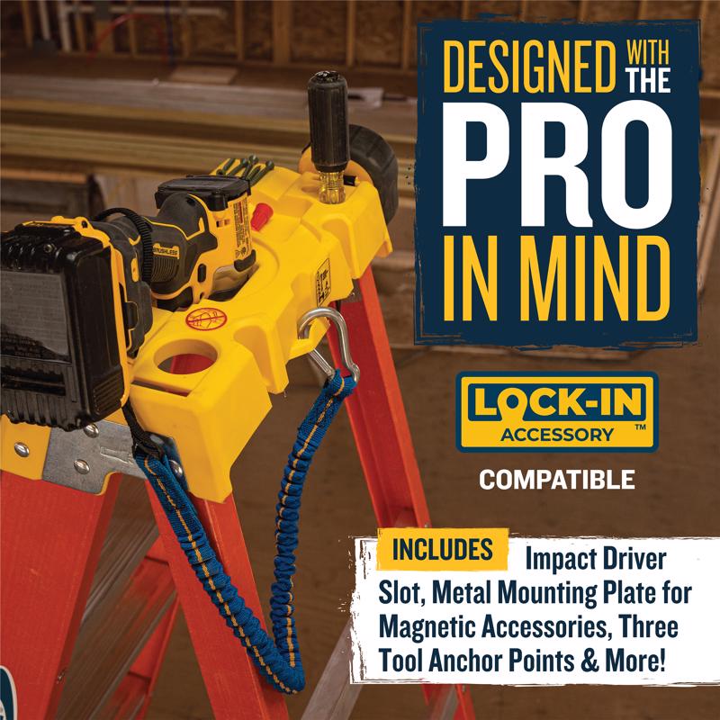 Werner 4 ft. H Fiberglass Step Ladder Type IA 300 lb. capacity