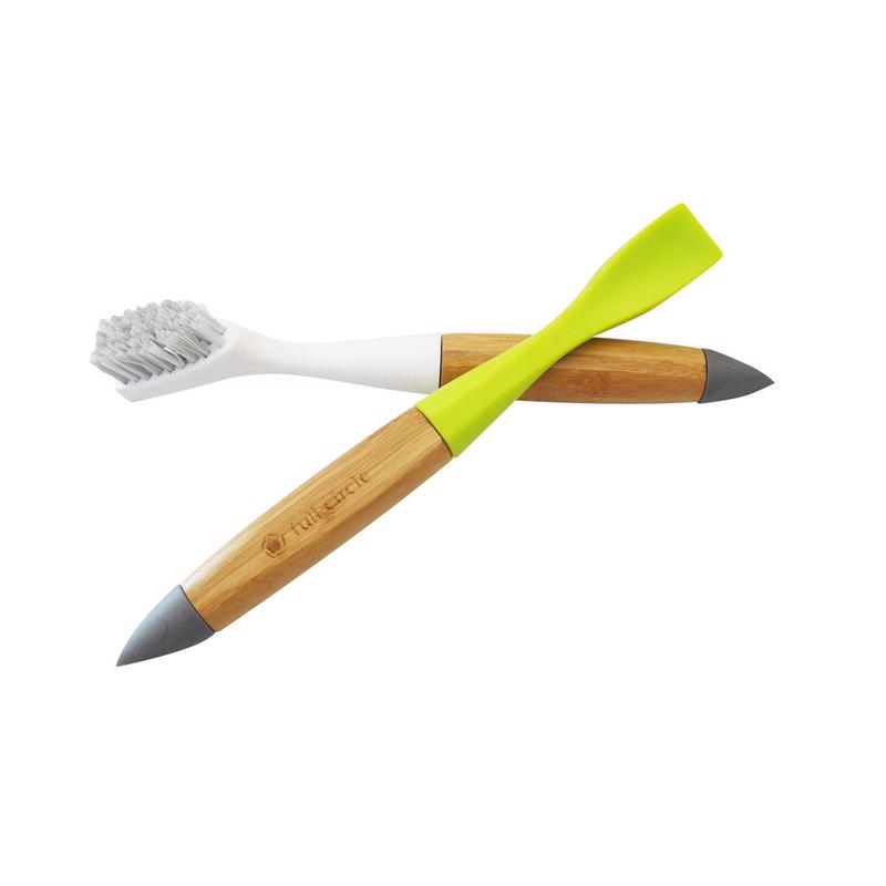 Full Circle Micro Manager 0.98 in. W Bamboo Handle Detail Brush