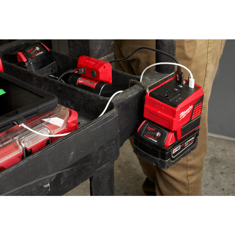 Milwaukee M18 TOP-OFF Lithium-Ion 175W Power Supply 1 pc