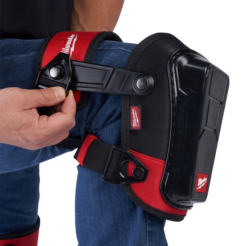 Milwaukee 8 in. L X 7 in. W Nylon Stabilizer Performance Knee Pads Black/Red One Size Fits Most