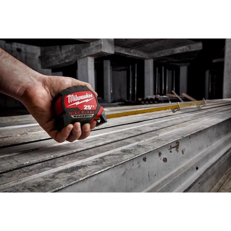 Milwaukee 25 ft. L X 1-5/16 in. W Wide Blade Magnetic Tape Measure 1 pk