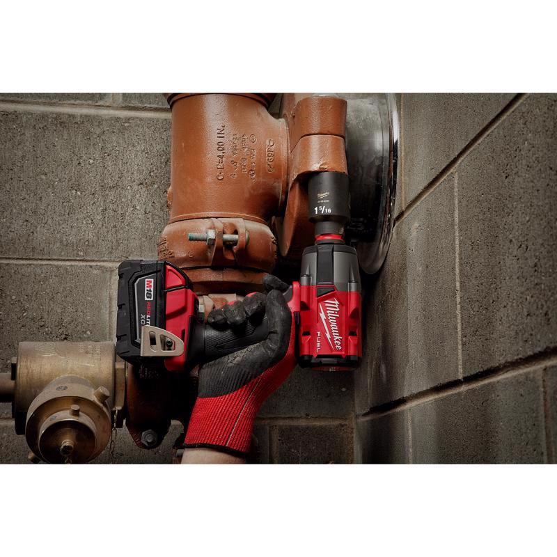 Milwaukee Shockwave 1-5/16 in. X 1/2 in. drive SAE 6 Point Deep Impact Socket 1 pc