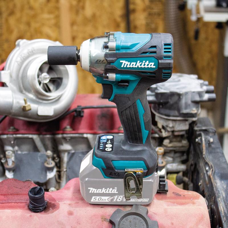 Makita 18V LXT 1/2 in. Cordless Brushless Impact Wrench Tool Only