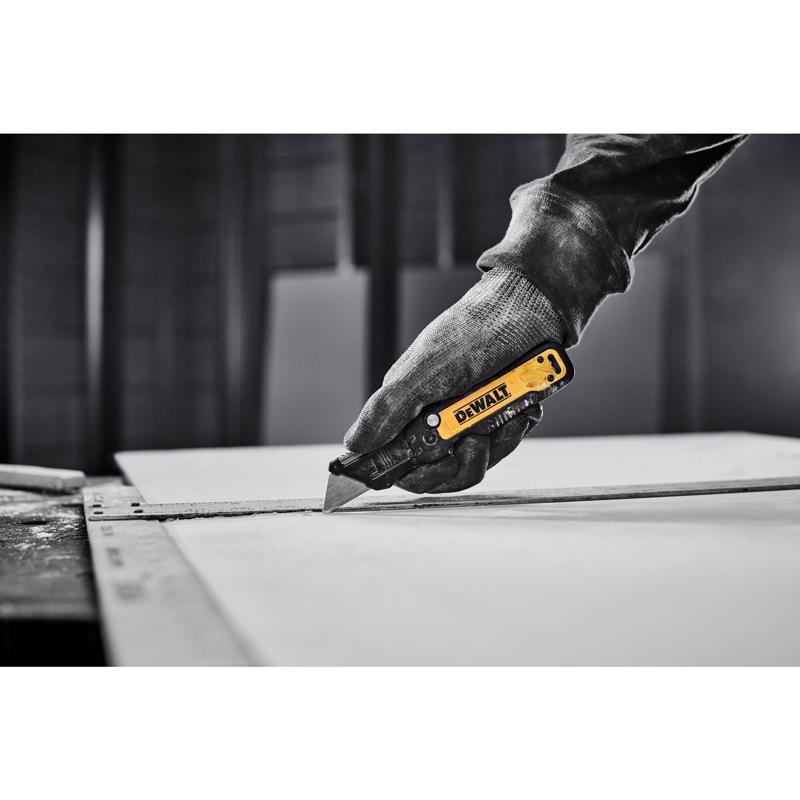 DeWalt Press and Flip Compact Utility Knife Black/Yellow 1 pc