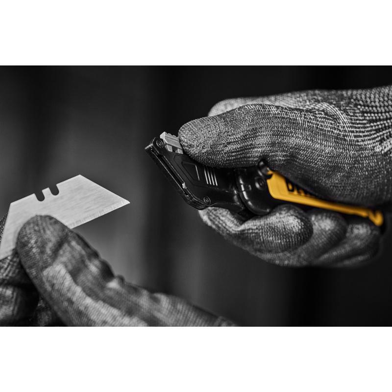 DeWalt Press and Flip Compact Utility Knife Black/Yellow 1 pc