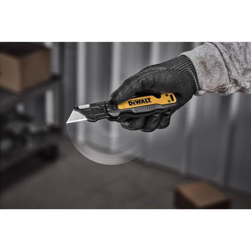 DeWalt Press and Flip Compact Utility Knife Black/Yellow 1 pc