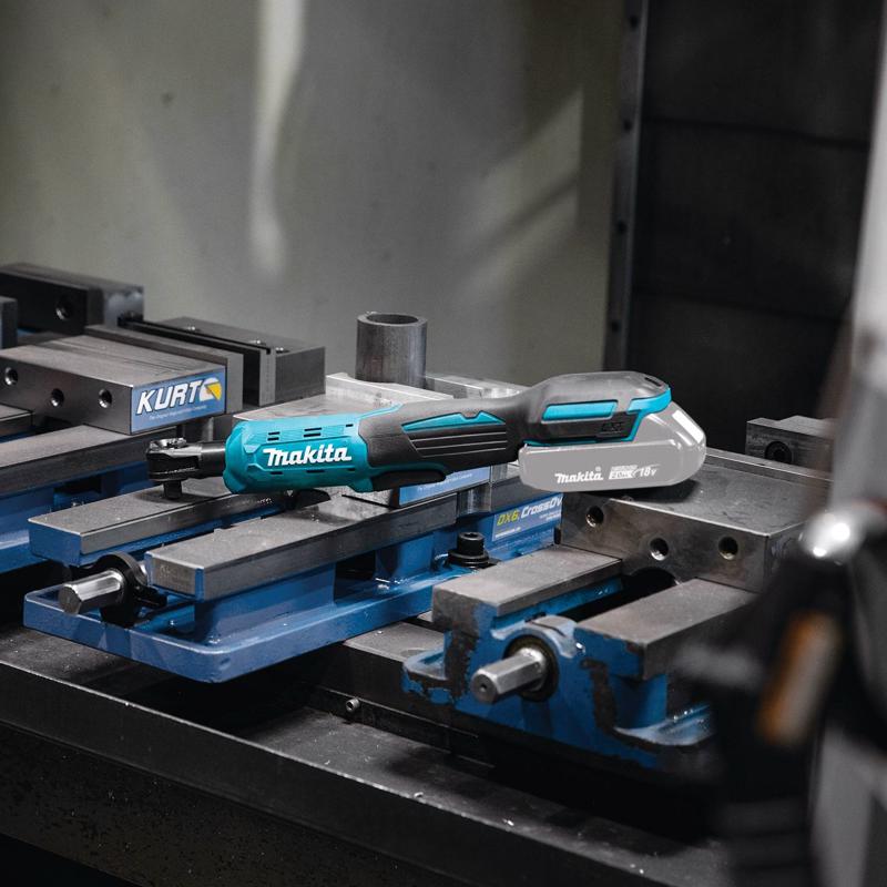 Makita LXT 1/4 and 3/8 in. drive Cordless Ratchet