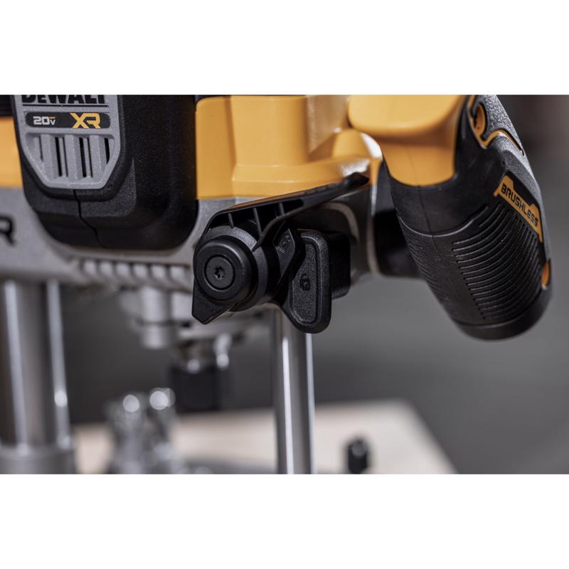 DeWalt 20V MAX XR 2.25 HP Cordless Plunge Router Tool Only