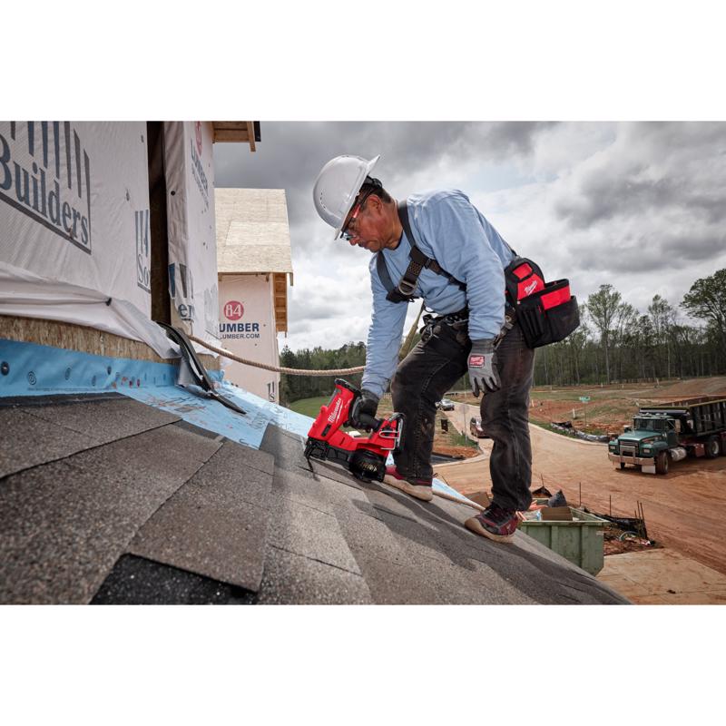 Milwaukee M18 FUEL Coil Roofing Nailer