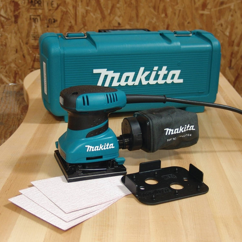 Makita Corded 2 amps 1/4 Sheet Finishing Sander