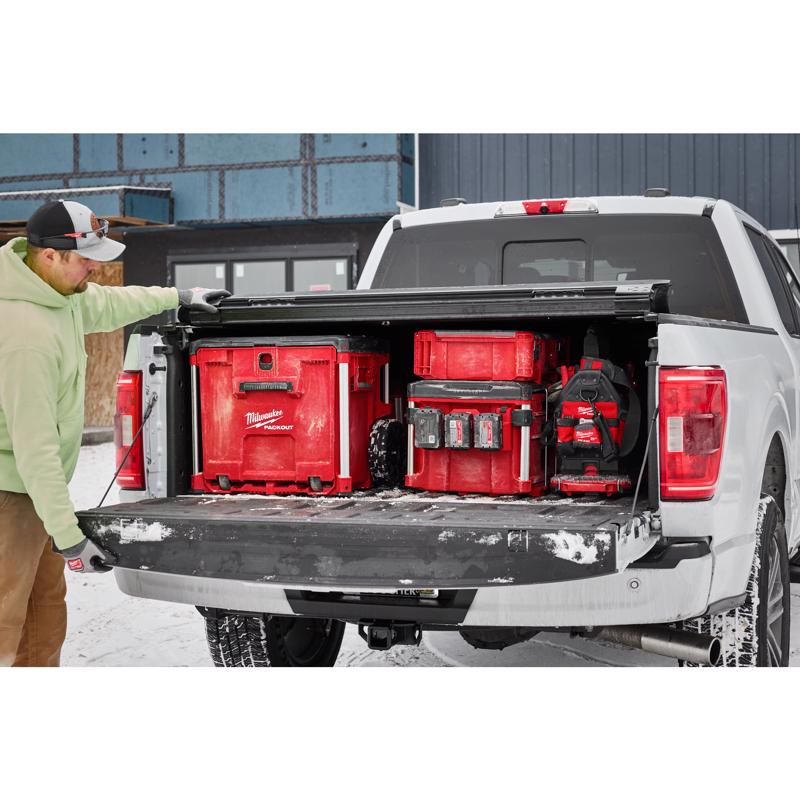Milwaukee Packout 19 in. Rolling Tool Box Red