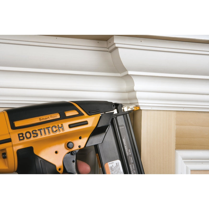 Bostitch Smart Point 18 Ga. Brad Nailer Kit