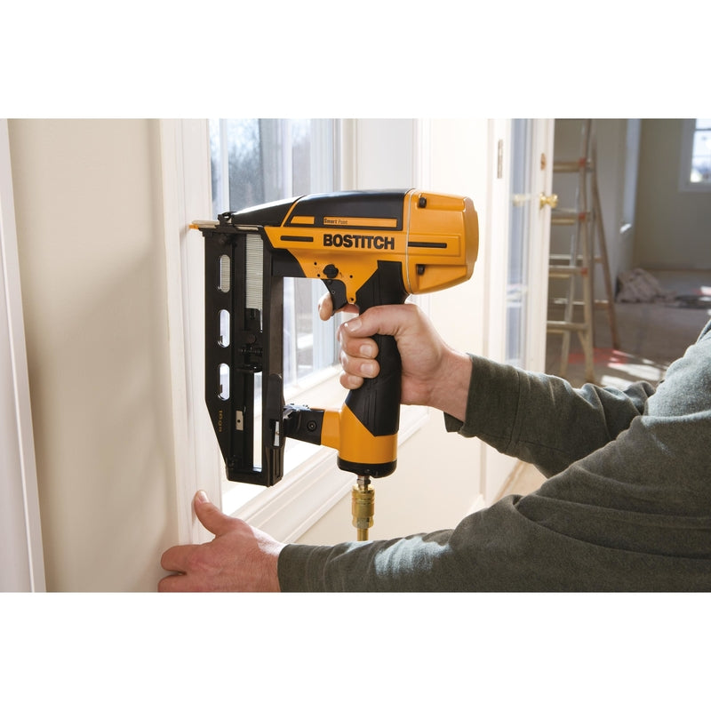 Bostitch Smart Point 16 Ga. Finish Nailer Kit