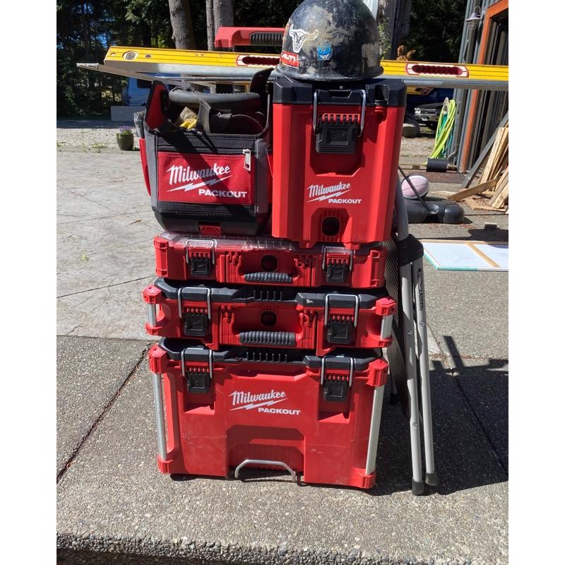 Milwaukee PACKOUT Compact Organizer Impact-Resistant Poly 5 compartments Red